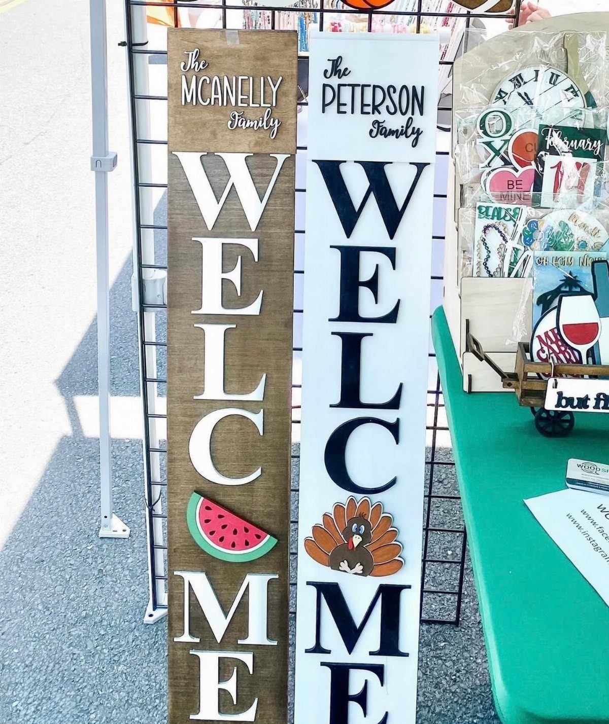 21 Small Wood Projects for Christmas You Can Make 9 Two tall wooden welcome signs with interchangeable seasonal icons and family names.